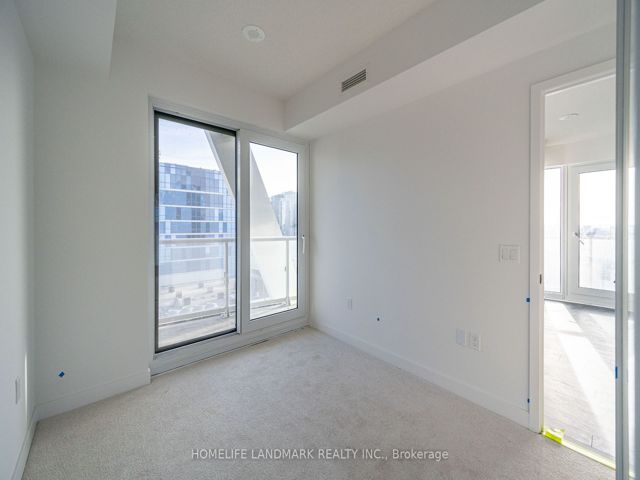 2018 - 230 Simcoe St