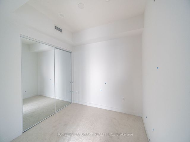 2018 - 230 Simcoe St