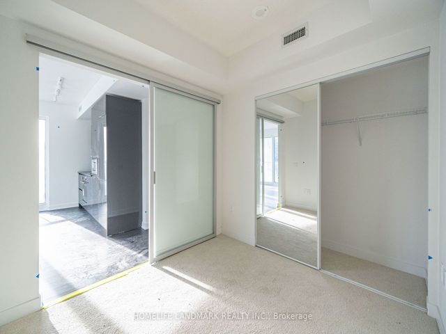2018 - 230 Simcoe St