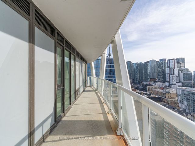 2018 - 230 Simcoe St