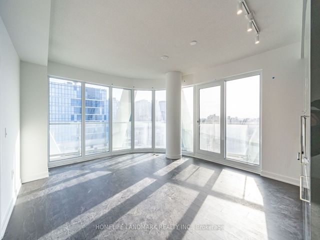 2018 - 230 Simcoe St