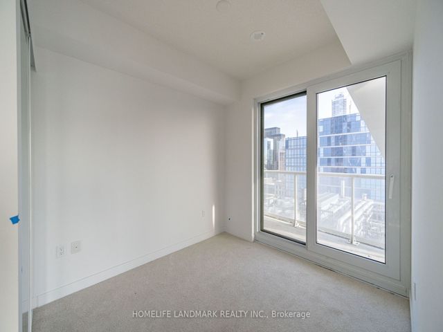 2018 - 230 Simcoe St