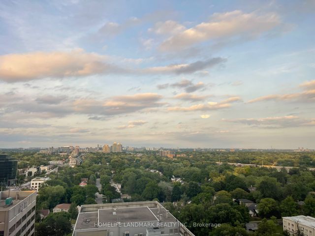 2004 - 23 Sheppard Ave E