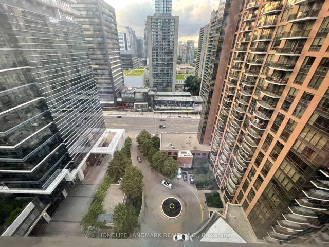 2004 - 23 Sheppard Ave E