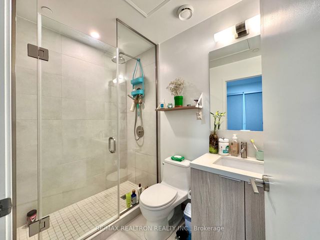 339 - 2020 Bathurst St