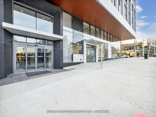 339 - 2020 Bathurst St