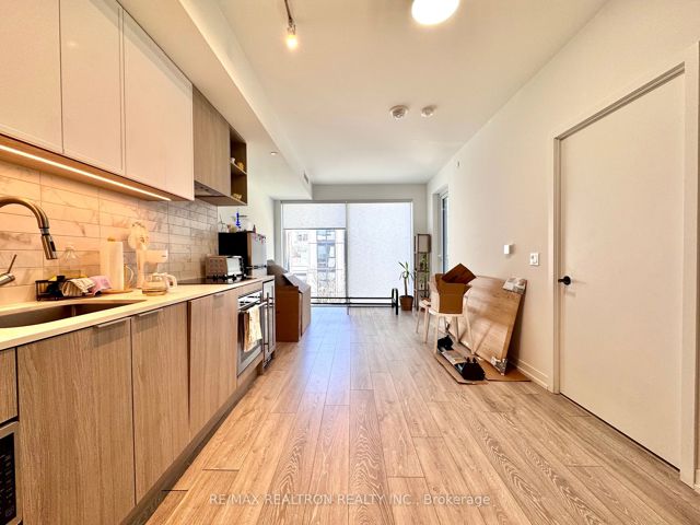 339 - 2020 Bathurst St