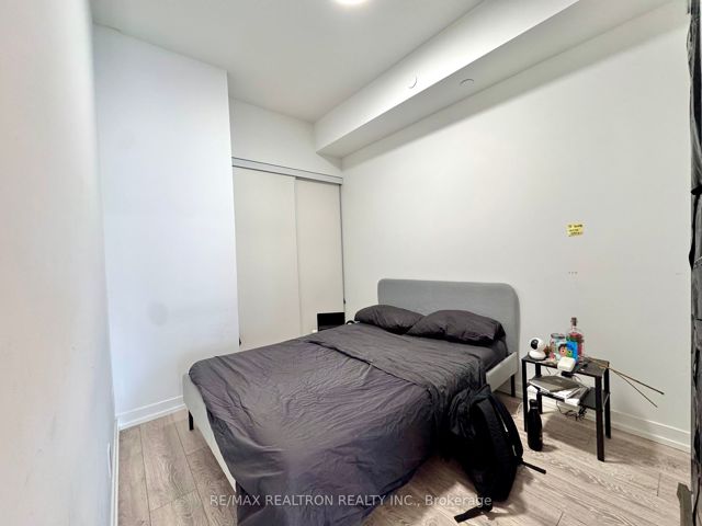 339 - 2020 Bathurst St