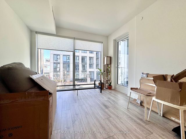 339 - 2020 Bathurst St