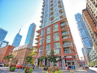 1201 - 126 Simcoe St