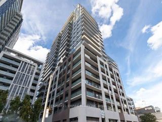 PH111 - 460 Adelaide St E