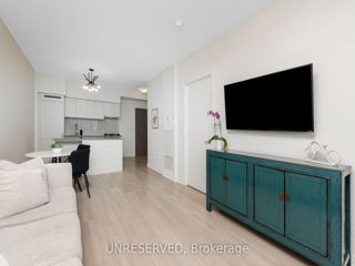 1304 - 501 St. Clair Ave W