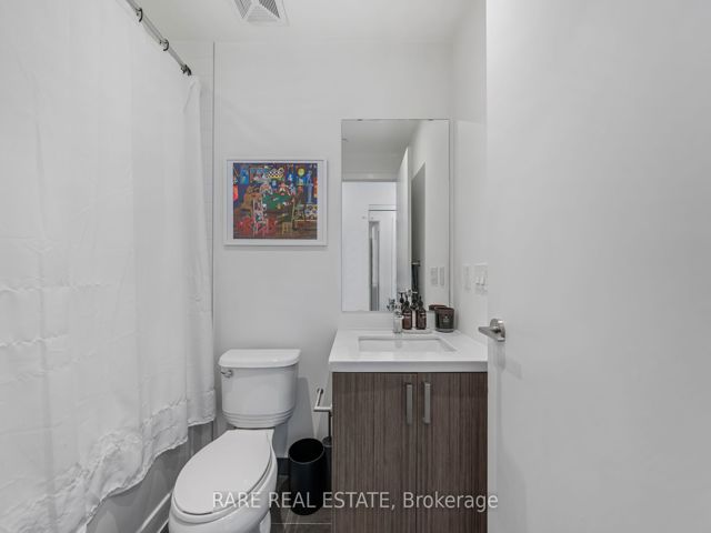 2106 - 501 St. Clair Ave W