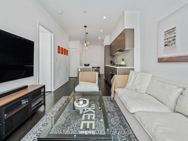 2106 - 501 St. Clair Ave W