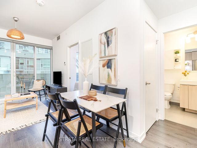 808 - 20 Tubman Ave E