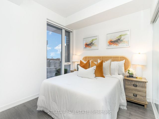 808 - 20 Tubman Ave E