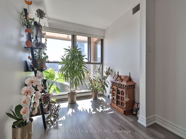 610 - 65 Scadding Ave