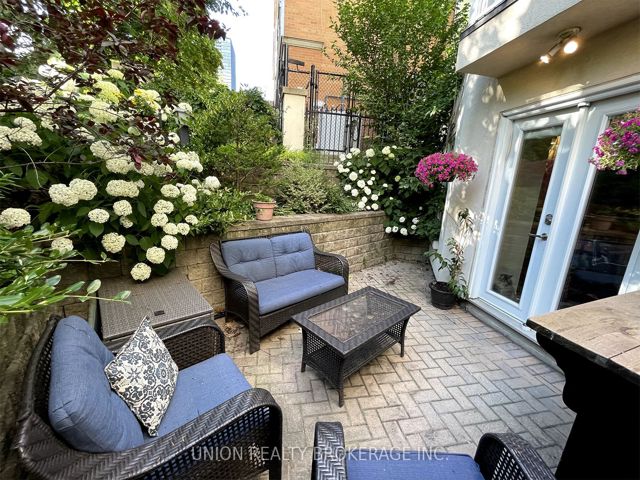 M1 - 539 Jarvis St