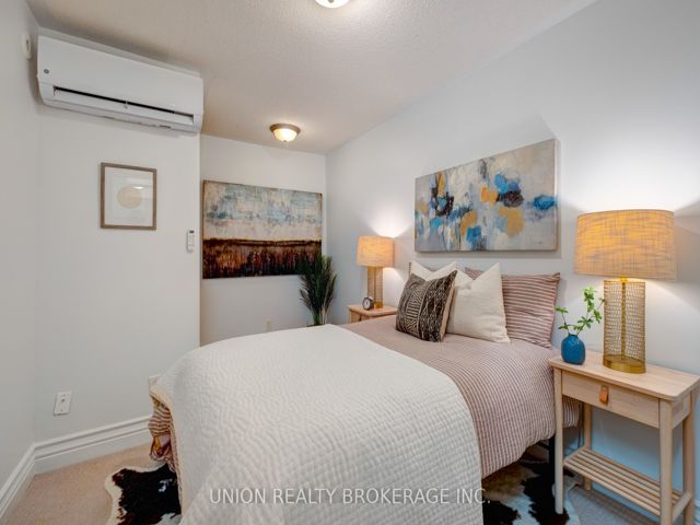 M1 - 539 Jarvis St