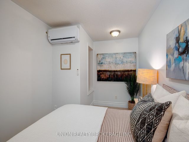 M1 - 539 Jarvis St