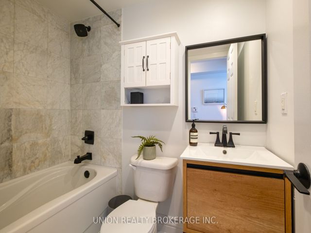 M1 - 539 Jarvis St
