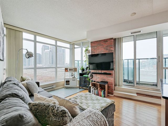 960 - 209 Fort York Blvd