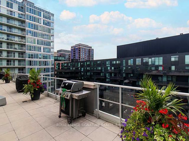 E1007 - 555 Wilson Ave