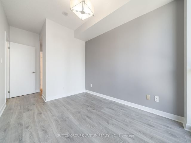 2901 - 18 Harbour St