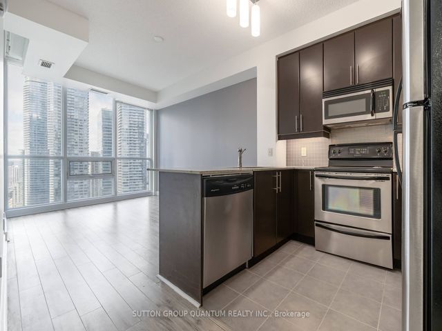 2901 - 18 Harbour St