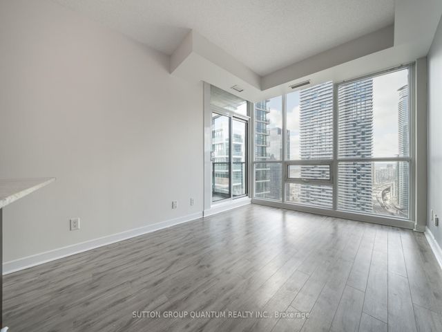 2901 - 18 Harbour St