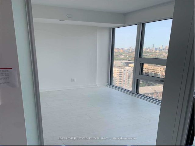 2121 - 19 Western Battery Rd