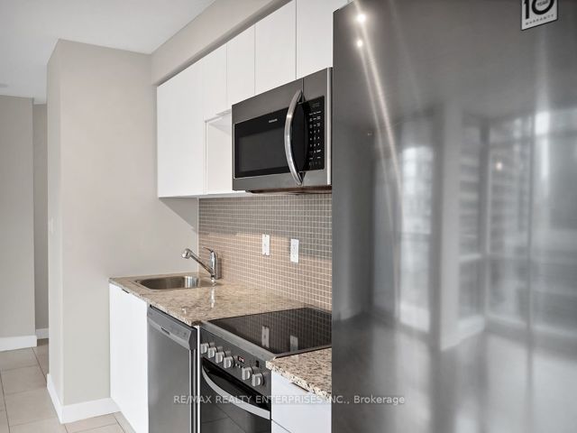 903 - 15 Fort York Blvd
