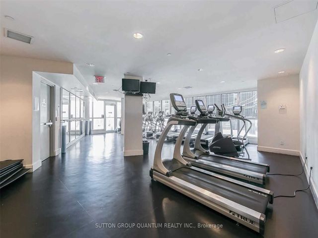 1410 - 208 Queens Quay W