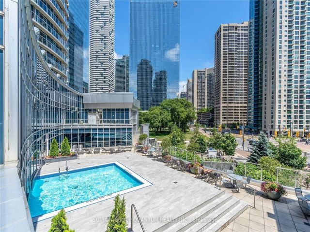1410 - 208 Queens Quay W