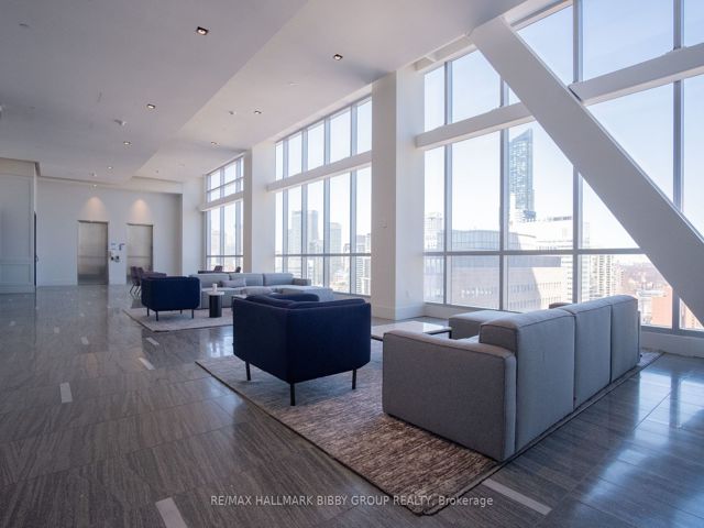 2106 - 488 University Ave