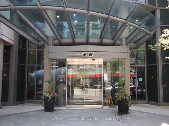 812 - 361 Front St W