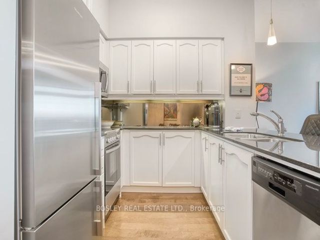 #406 - 319 Merton St