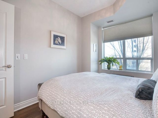 #406 - 319 Merton St