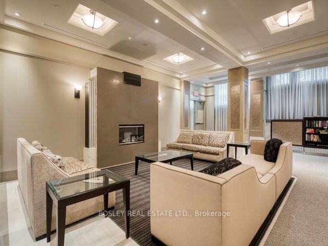 #406 - 319 Merton St