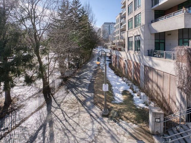#406 - 319 Merton St