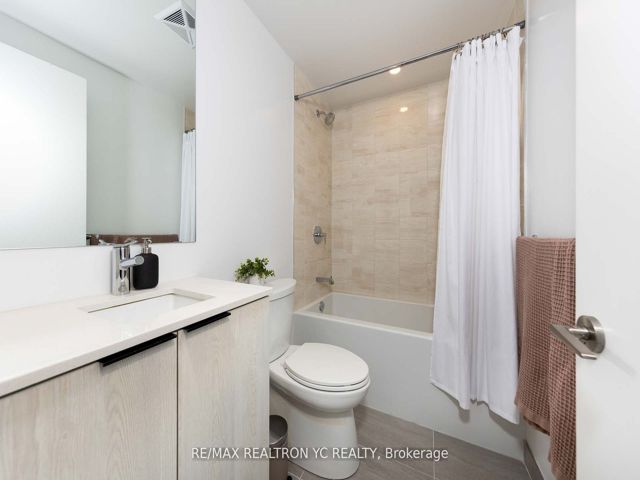 1301 - 50 Power St