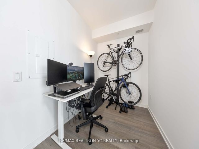 1301 - 50 Power St