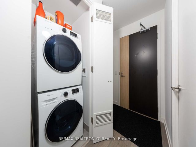 1301 - 50 Power St