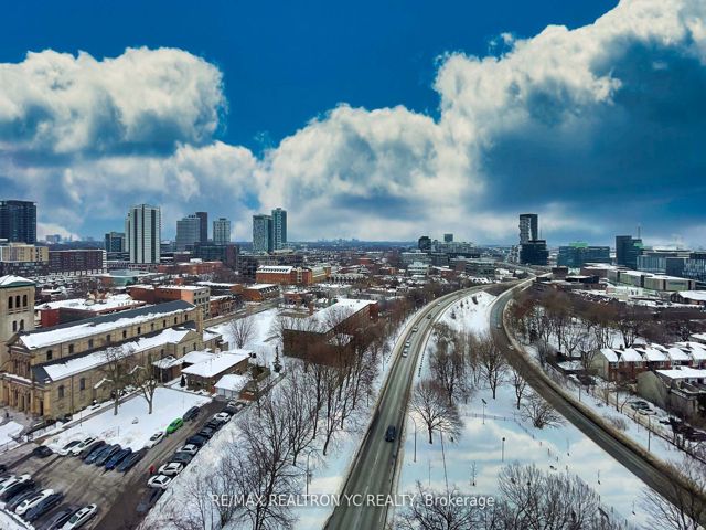 1301 - 50 Power St