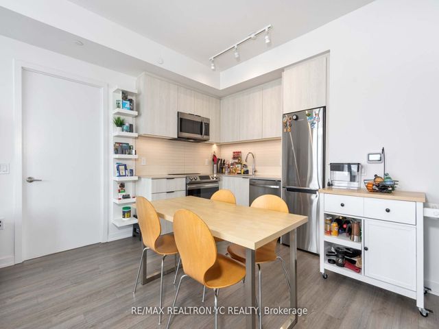 1301 - 50 Power St