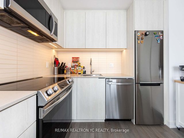 1301 - 50 Power St
