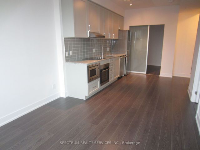 311 - 7 Kenaston Gdns