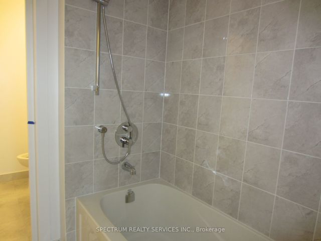 311 - 7 Kenaston Gdns