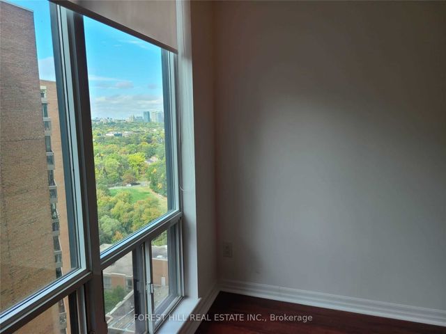 2508 - 300 Bloor St E