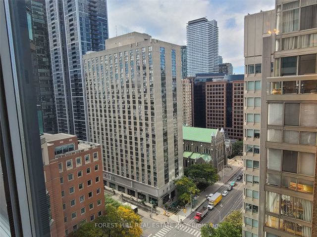 2508 - 300 Bloor St E